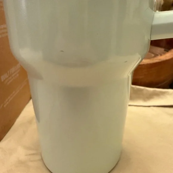 I have a spearmint pearlescent it was bought December of 2022 - Picture 6 of 6